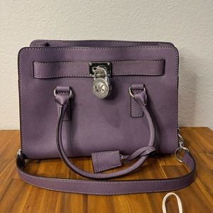 Micheal kors purse